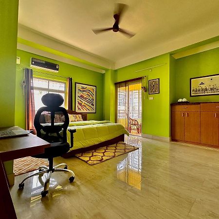 Three Little Birds Homestay Guwahati Dış mekan fotoğraf