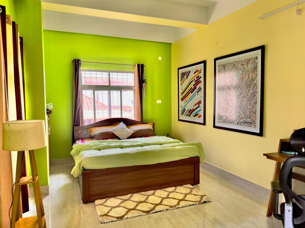 Three Little Birds Homestay Guwahati Dış mekan fotoğraf