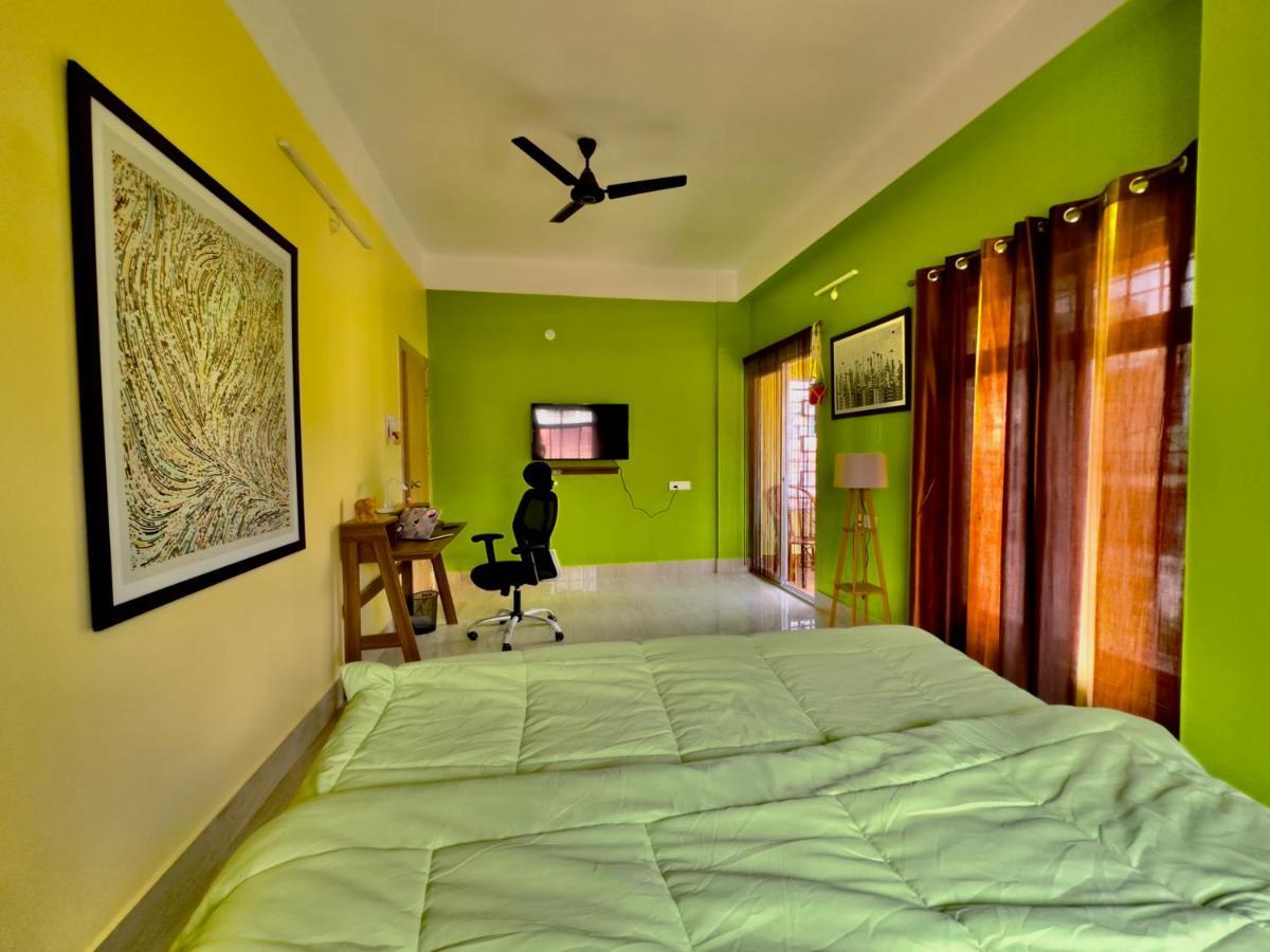Three Little Birds Homestay Guwahati Dış mekan fotoğraf