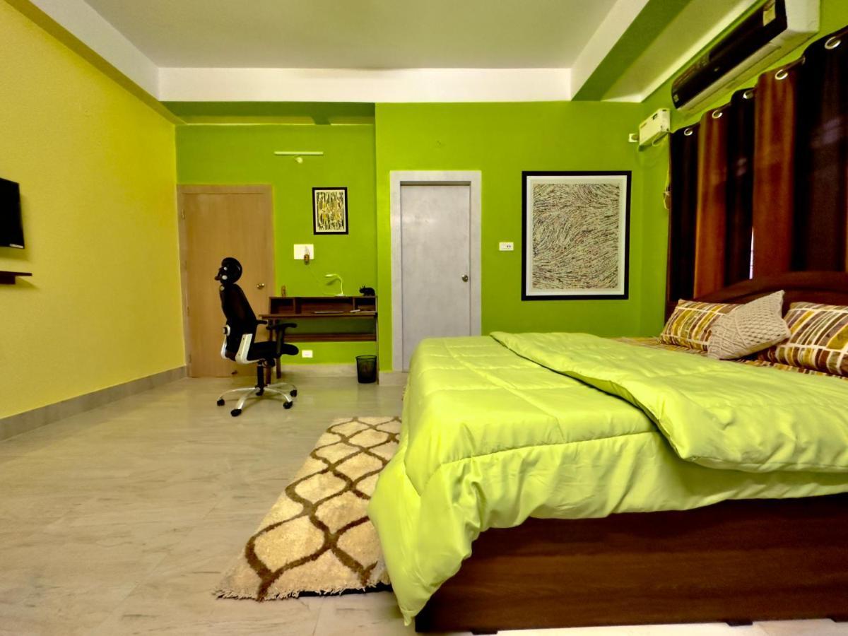 Three Little Birds Homestay Guwahati Dış mekan fotoğraf