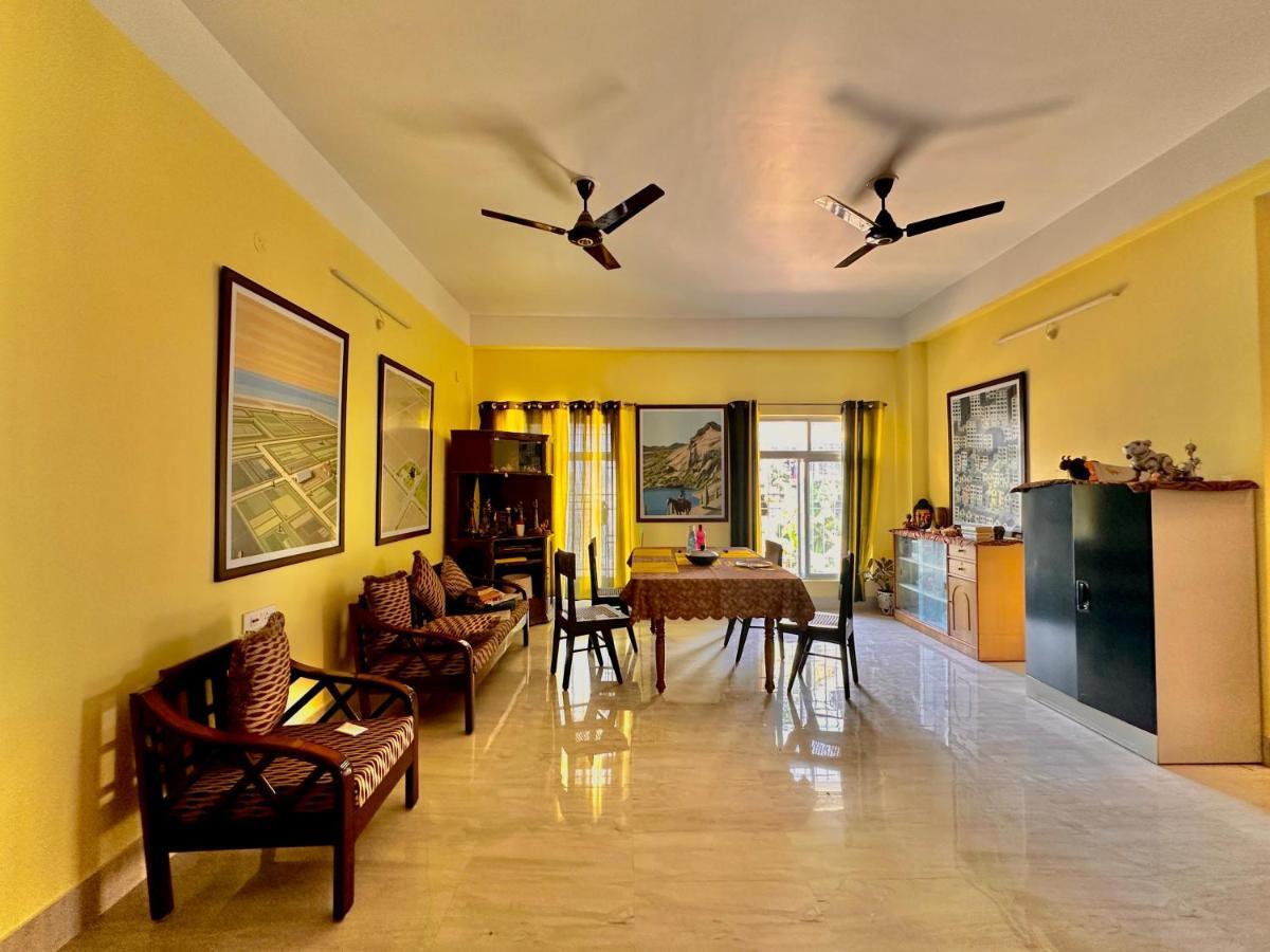 Three Little Birds Homestay Guwahati Dış mekan fotoğraf
