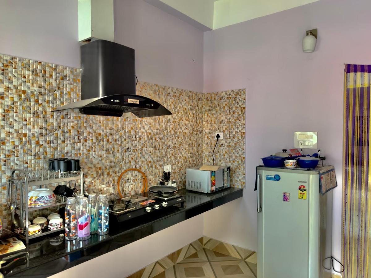 Three Little Birds Homestay Guwahati Dış mekan fotoğraf