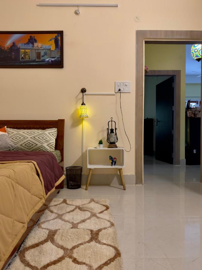 Three Little Birds Homestay Guwahati Dış mekan fotoğraf
