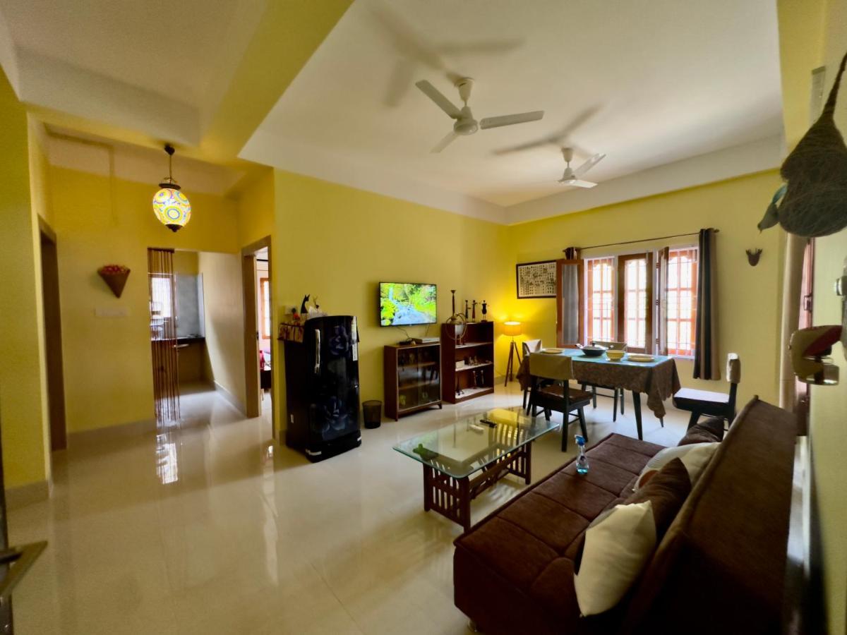 Three Little Birds Homestay Guwahati Dış mekan fotoğraf