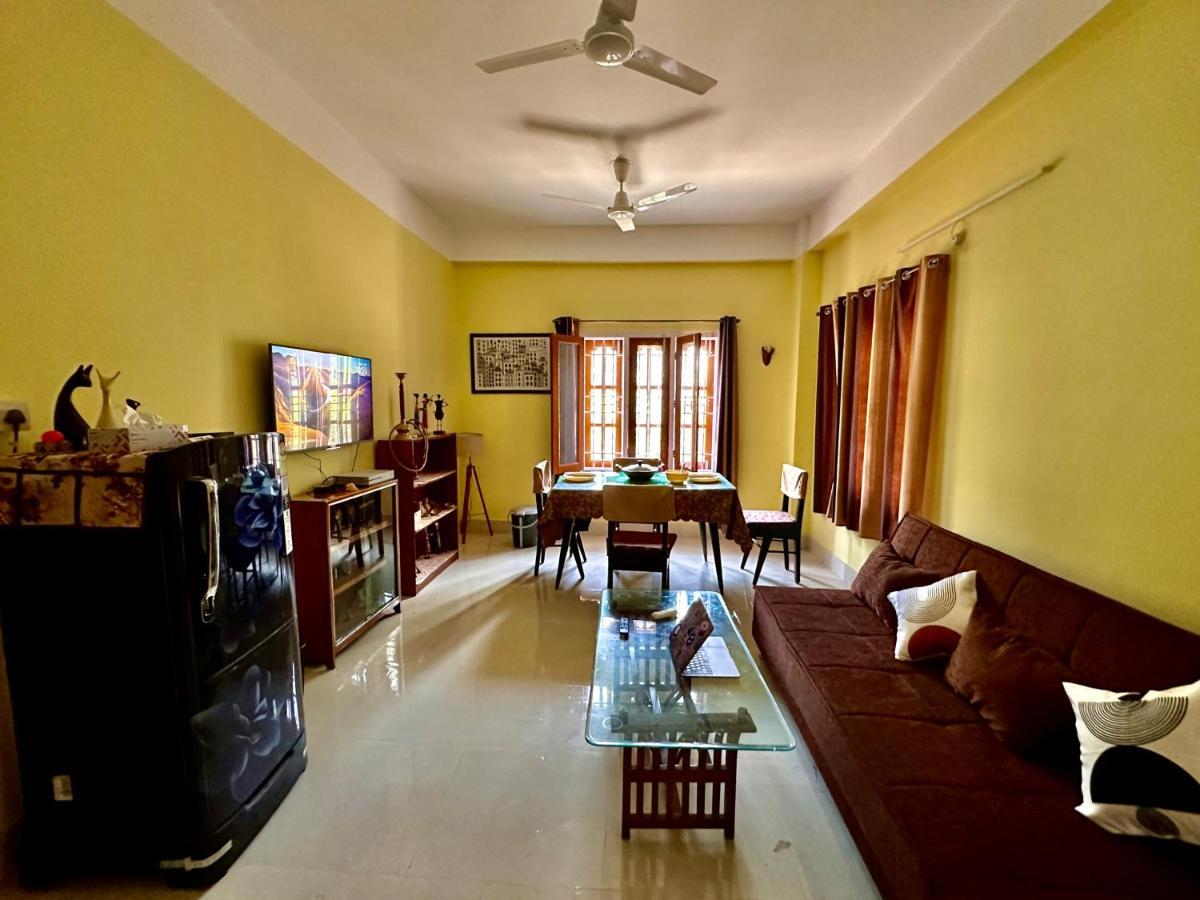 Three Little Birds Homestay Guwahati Dış mekan fotoğraf