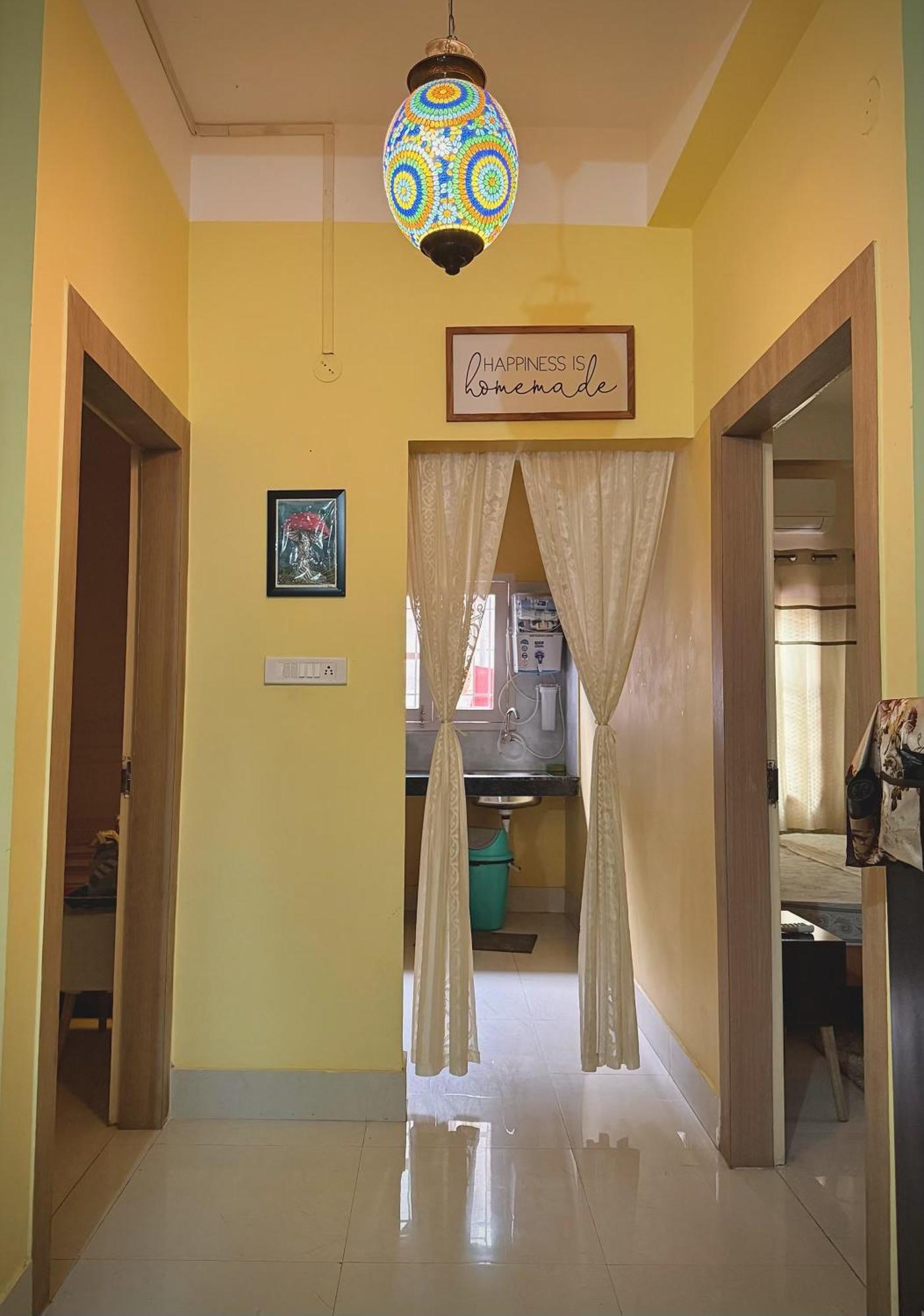 Three Little Birds Homestay Guwahati Dış mekan fotoğraf