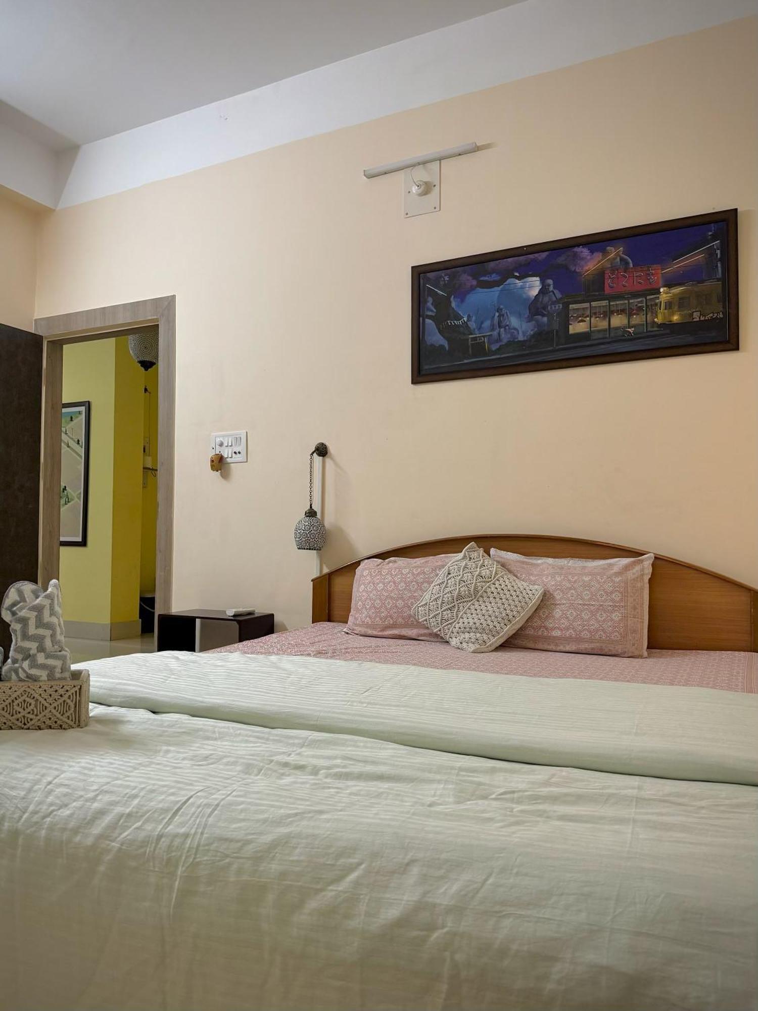 Three Little Birds Homestay Guwahati Dış mekan fotoğraf